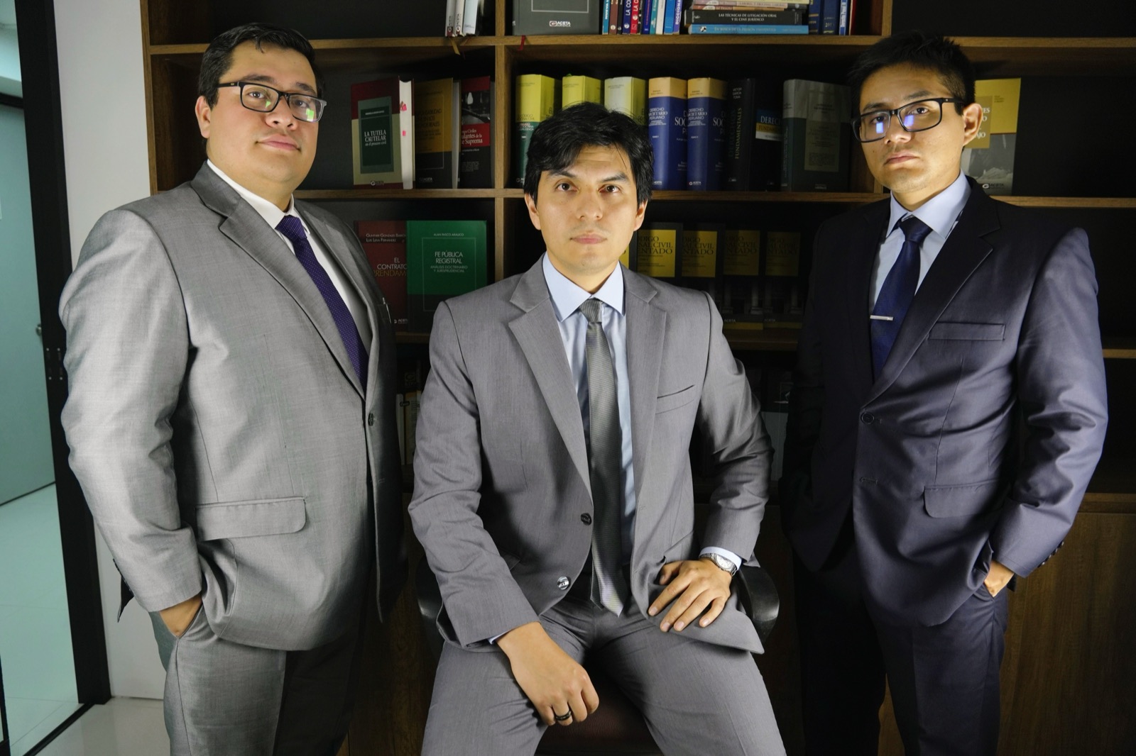 Equipo de ARFASA Abogados en la oficina de San Isidro